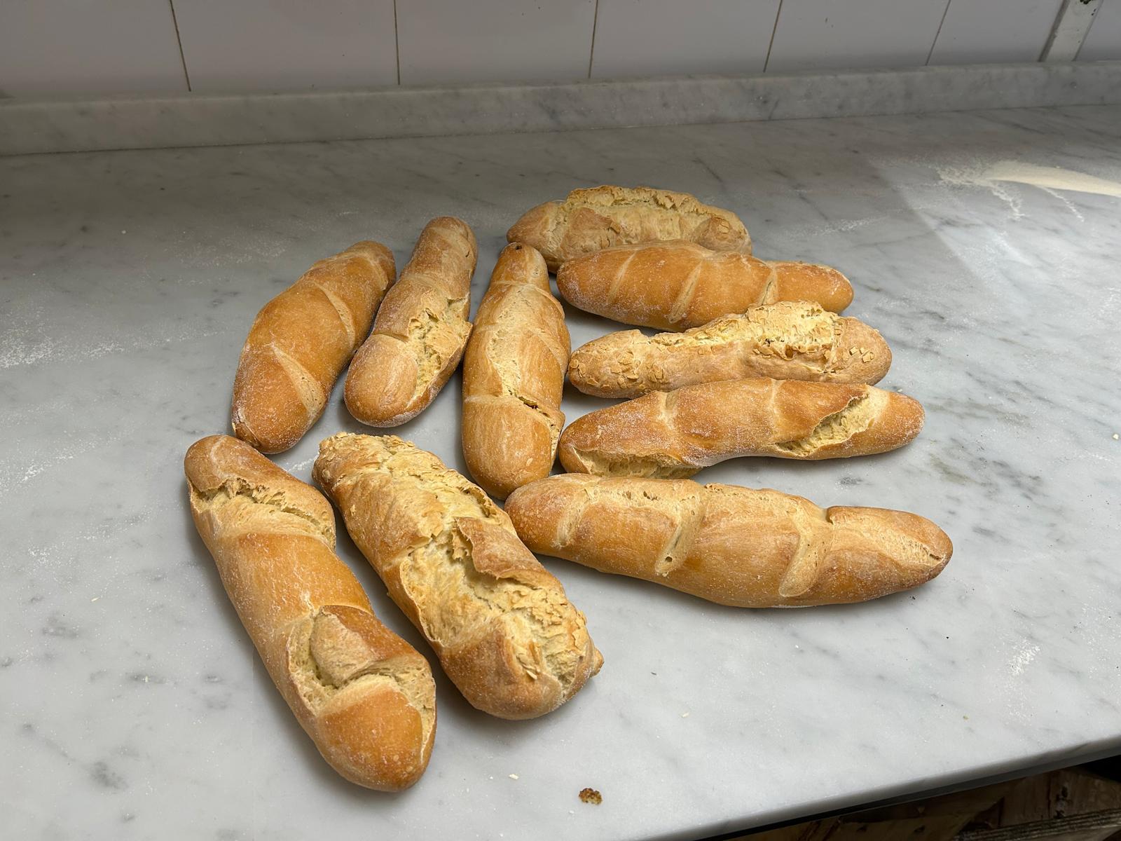 Filoncini di pane fatto in casa