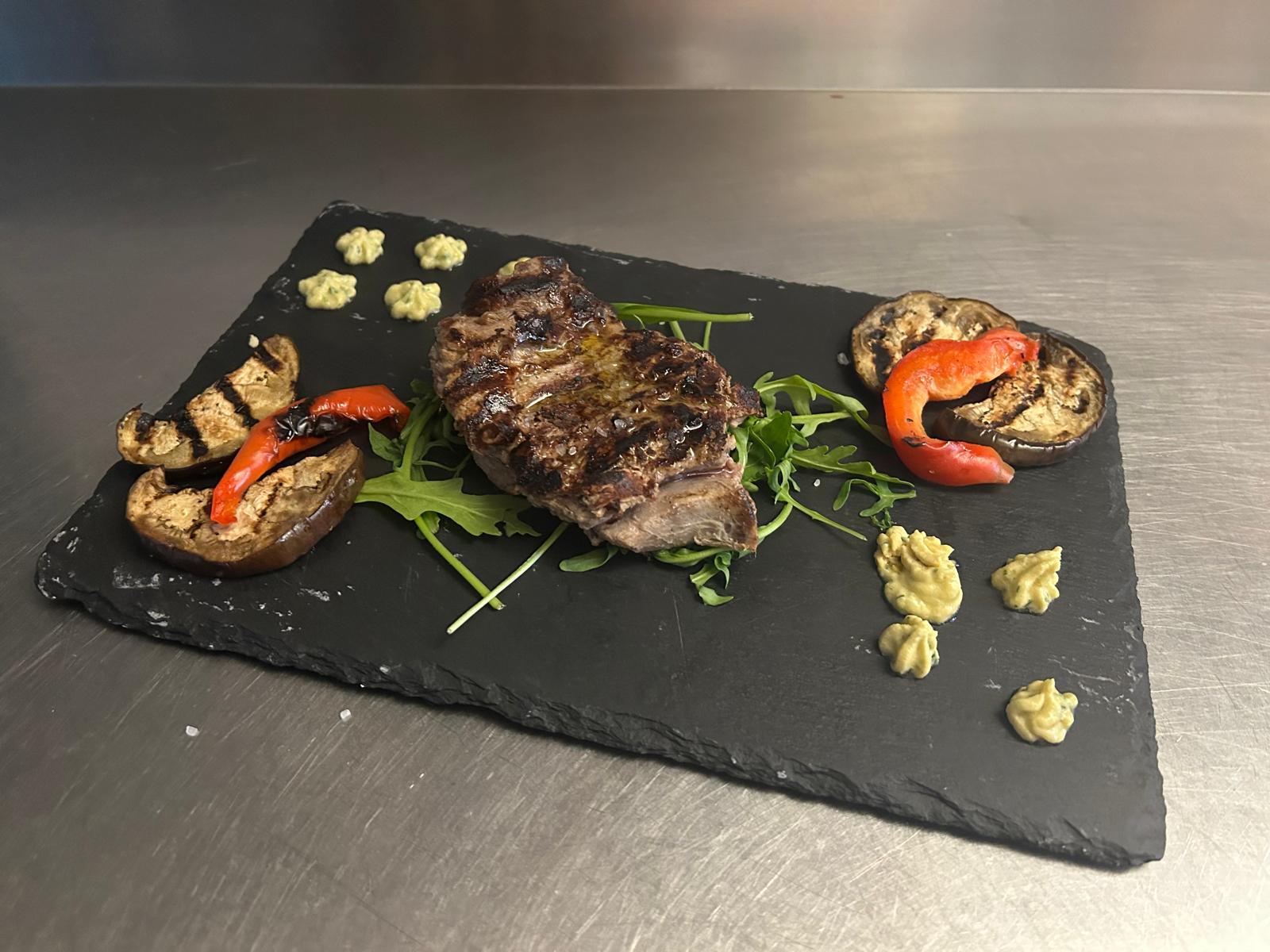 Tagliata con verdure grigliate